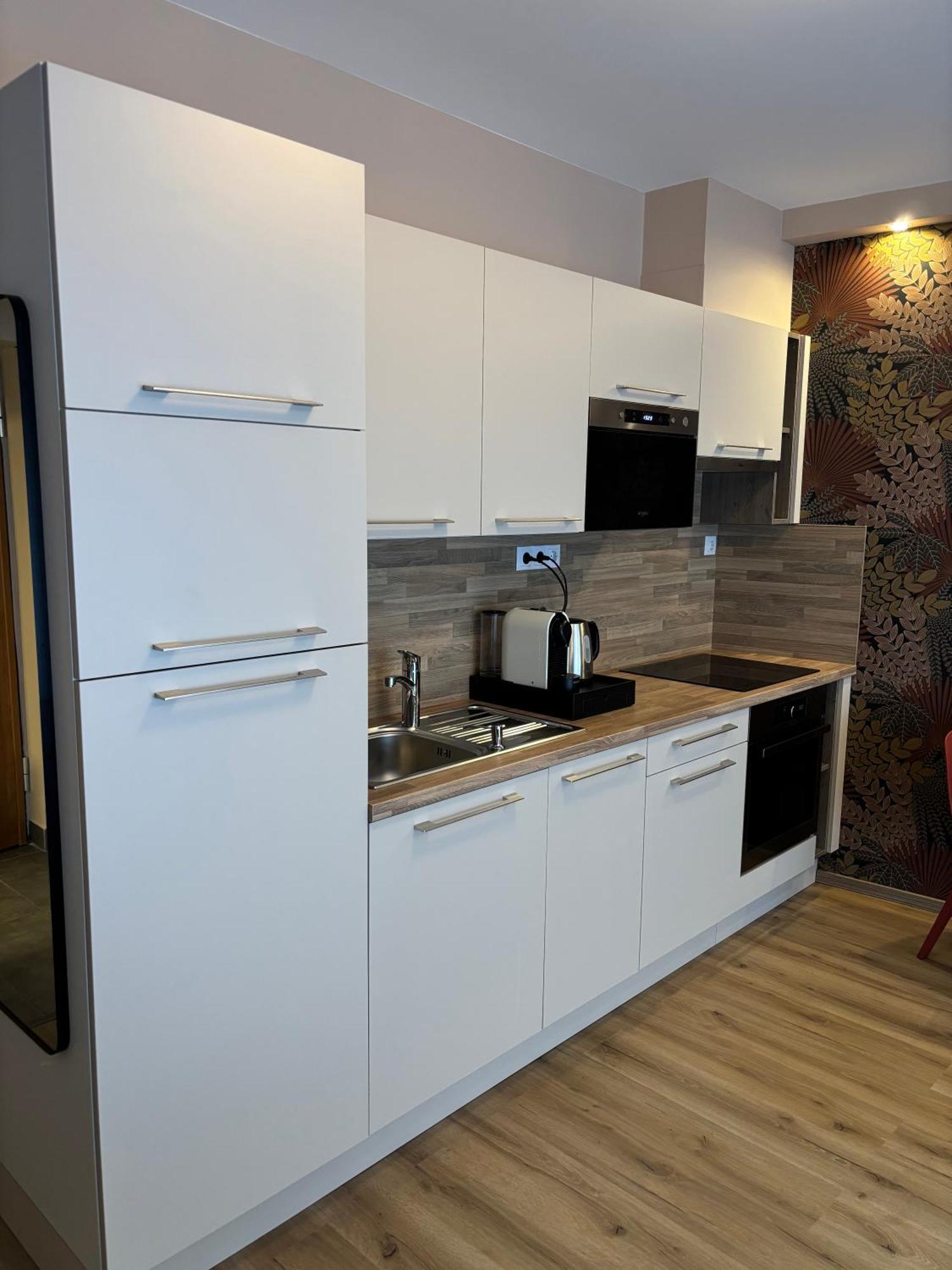 Apartment Broadway