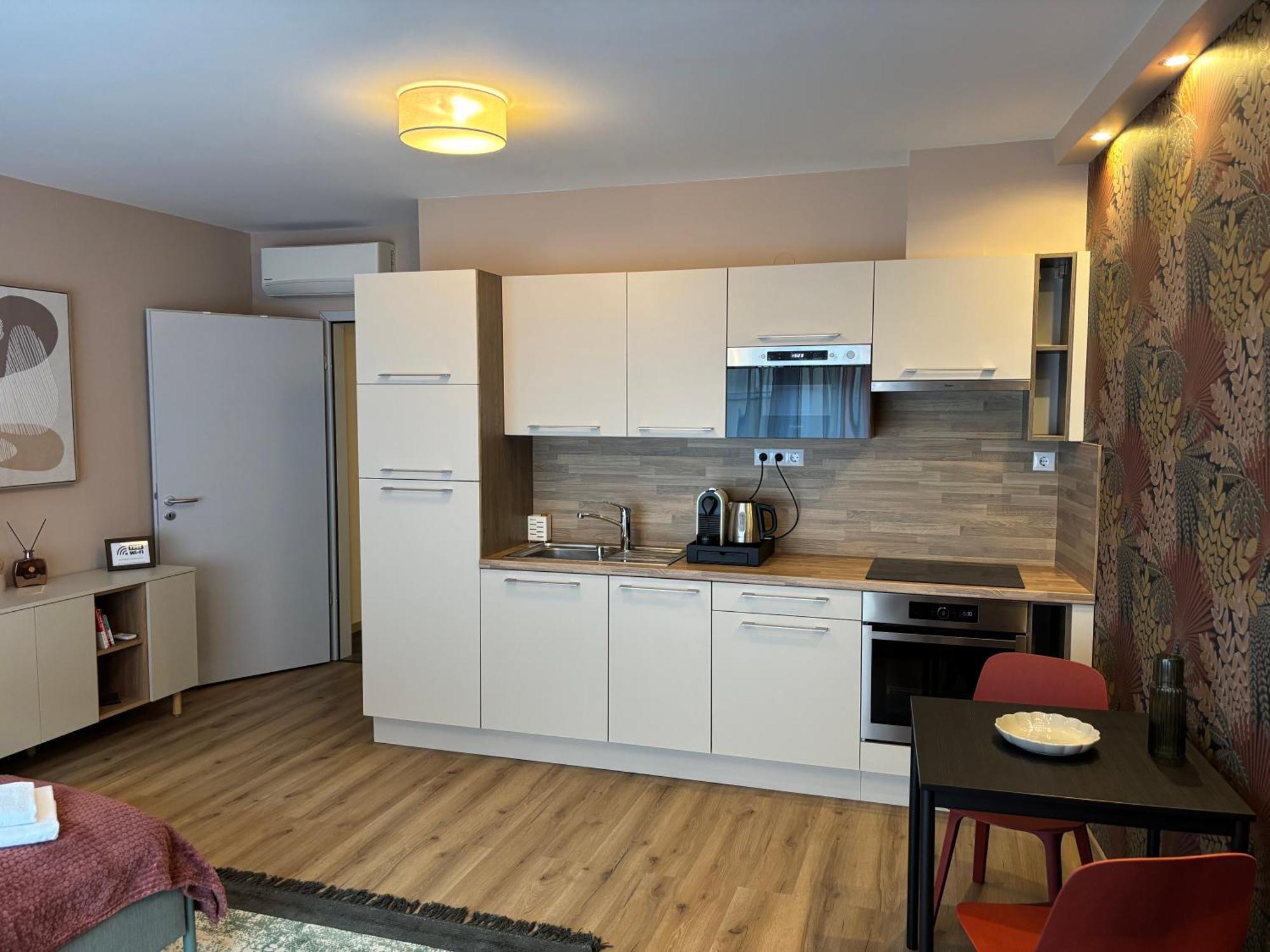 Apartment Broadway